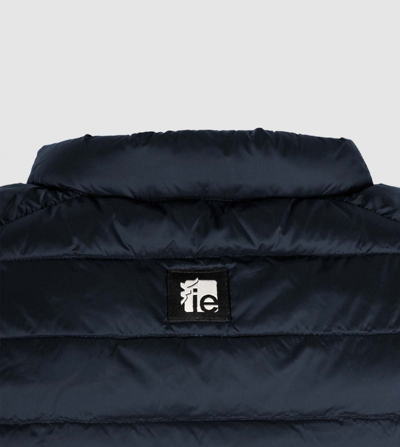 IE Vest of Primaloft. Navy color zoom